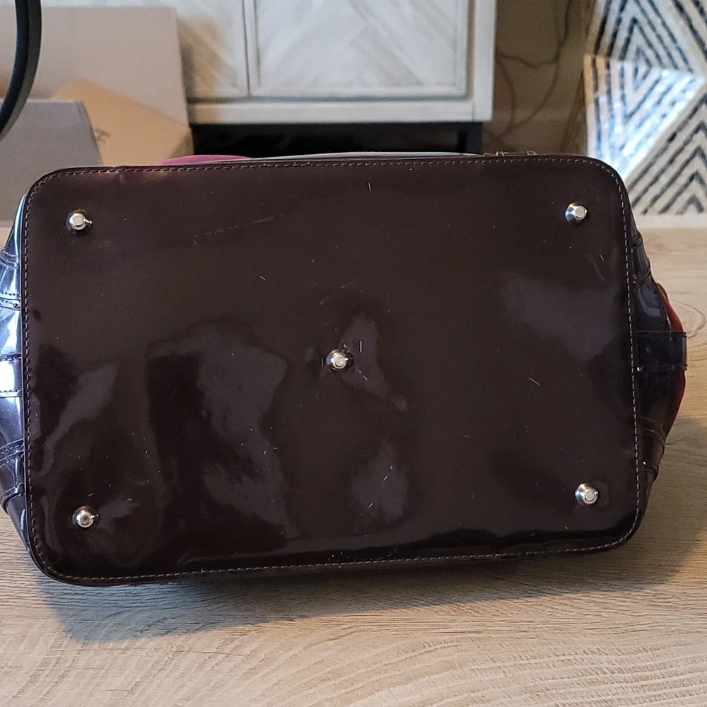 Beijo Suede Tote Cranberry & Eggplant - Picture 5 of 6